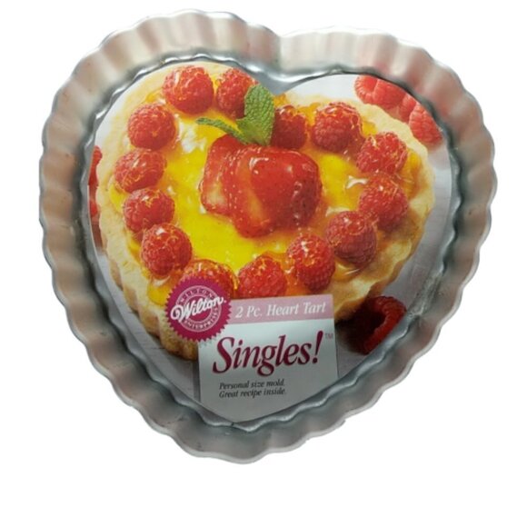 Wilton Heart Tart Tin Personal Cake Pan with Insert - Picture 1 of 2
